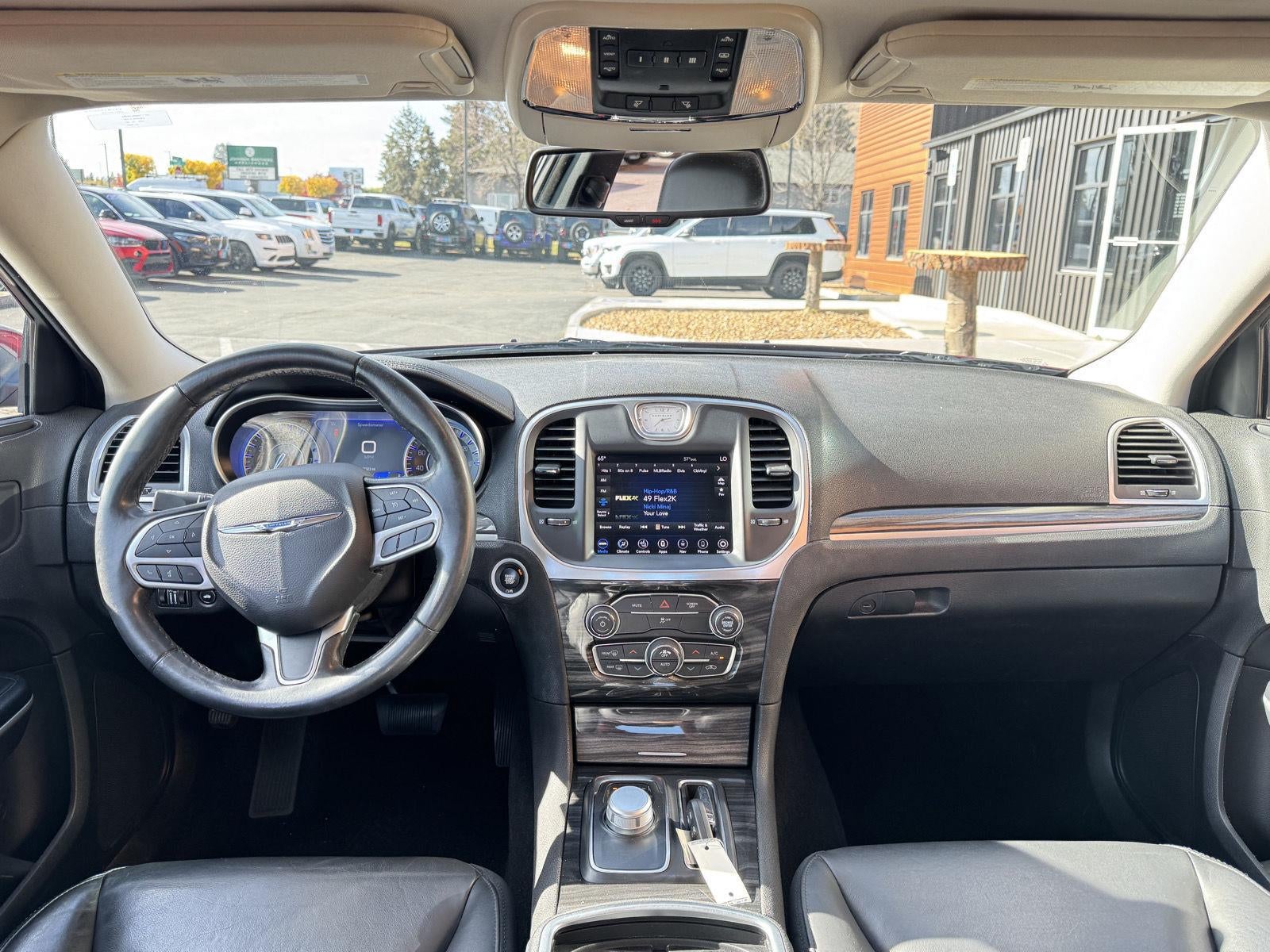 2020 Chrysler 300 Touring L