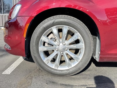 2020 Chrysler 300 Touring L
