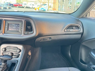 2015 Dodge Challenger SXT