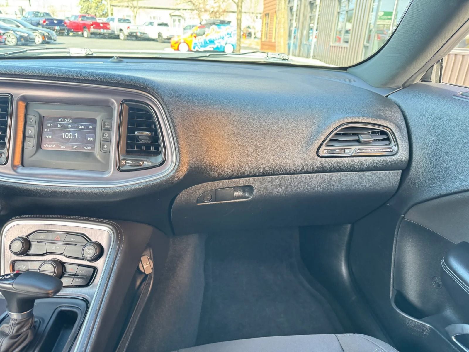 2015 Dodge Challenger SXT