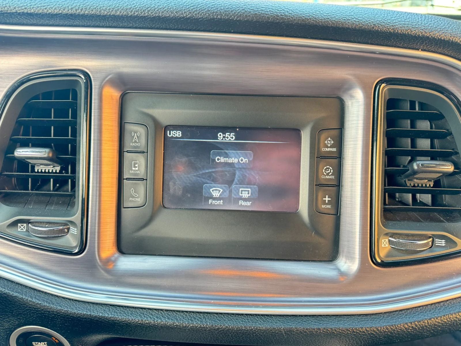 2015 Dodge Challenger SXT