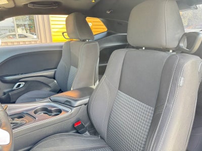 2015 Dodge Challenger SXT