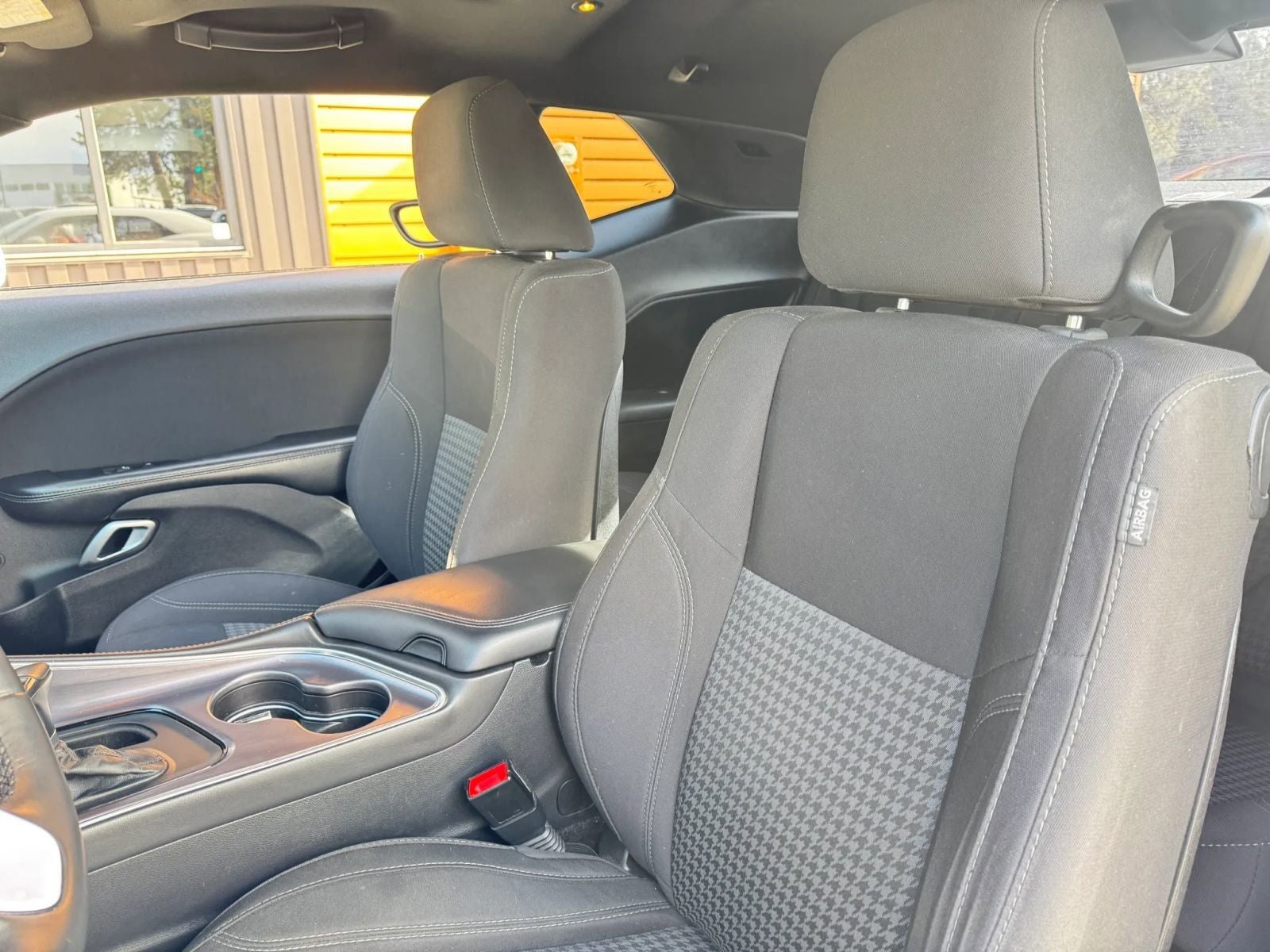 2015 Dodge Challenger SXT