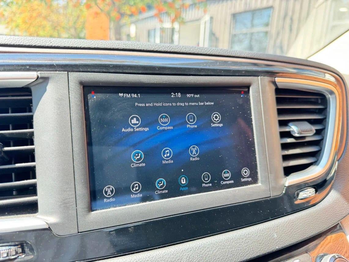 2021 Chrysler Voyager LXI