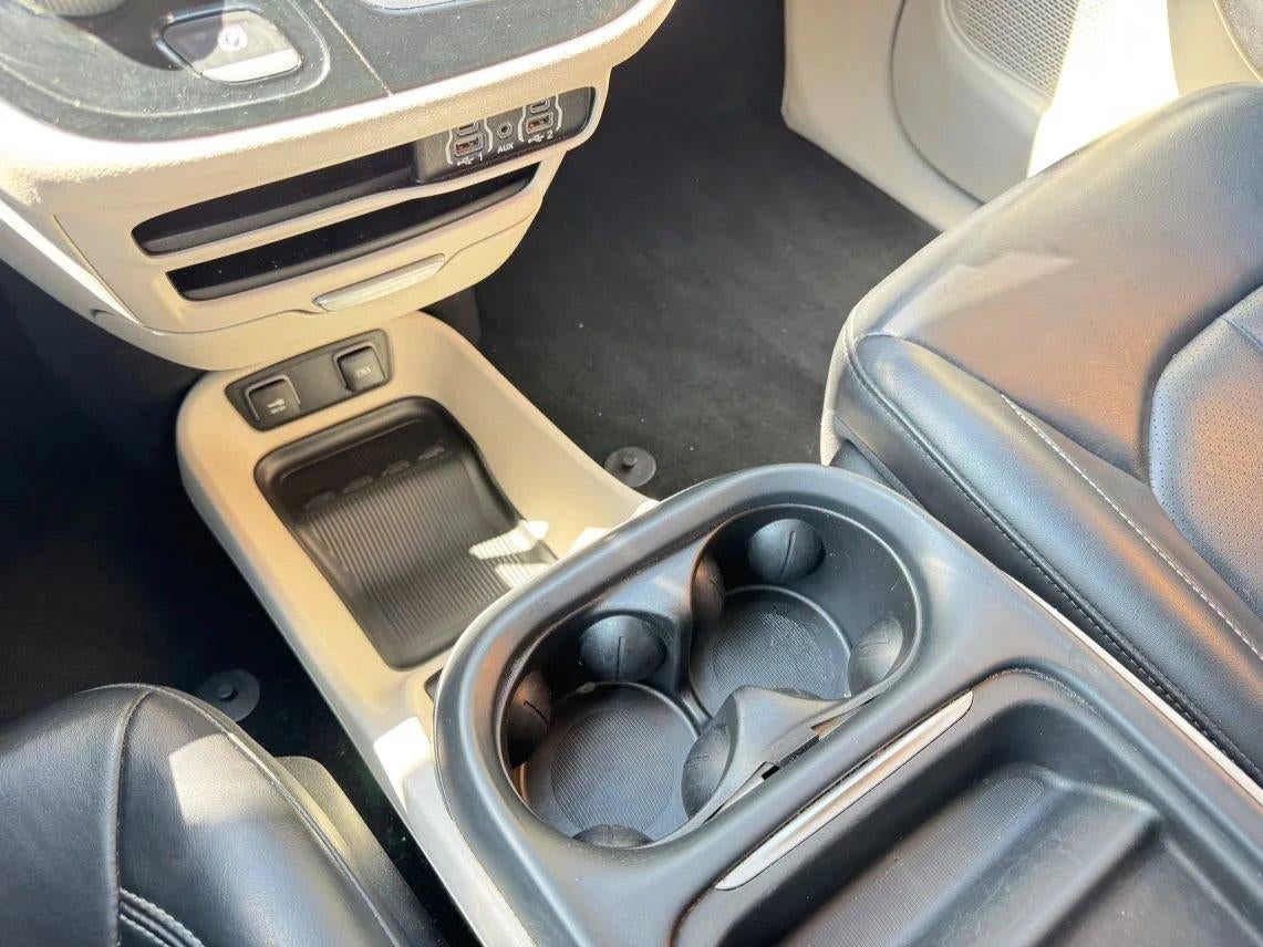 2021 Chrysler Voyager LXI