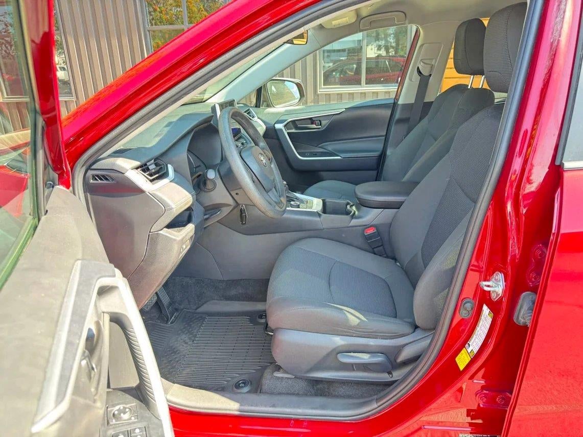 2024 Toyota RAV4 Hybrid LE Sport Utility 4D