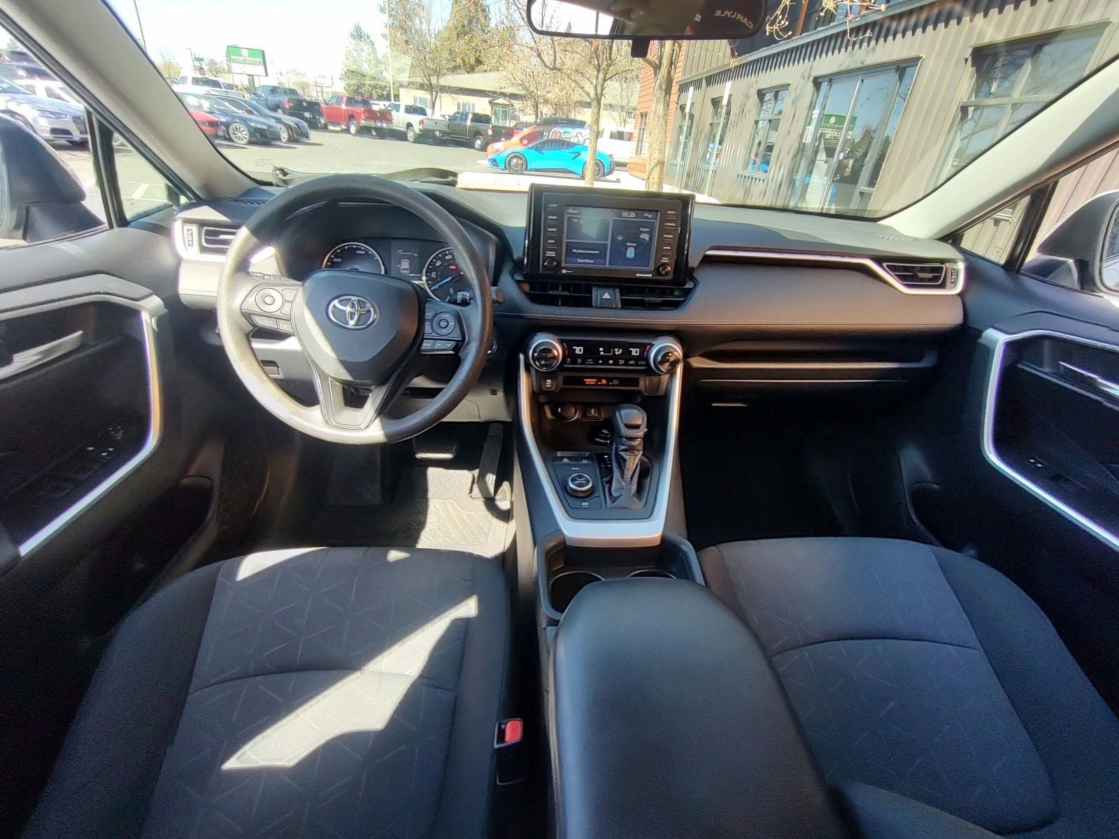 2020 Toyota RAV4 Hybrid XLE