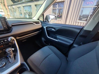 2020 Toyota RAV4 Hybrid XLE