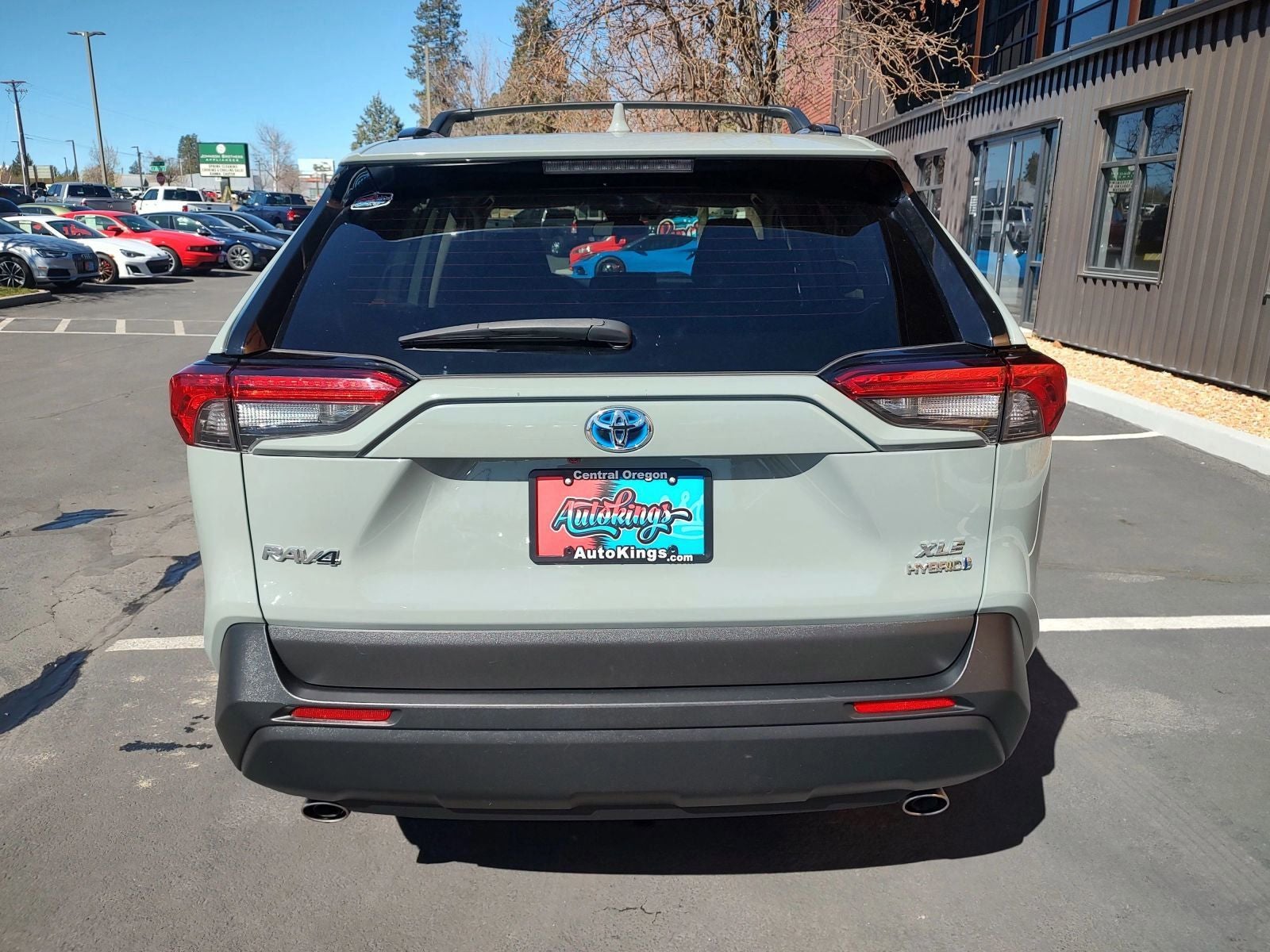 2020 Toyota RAV4 Hybrid XLE