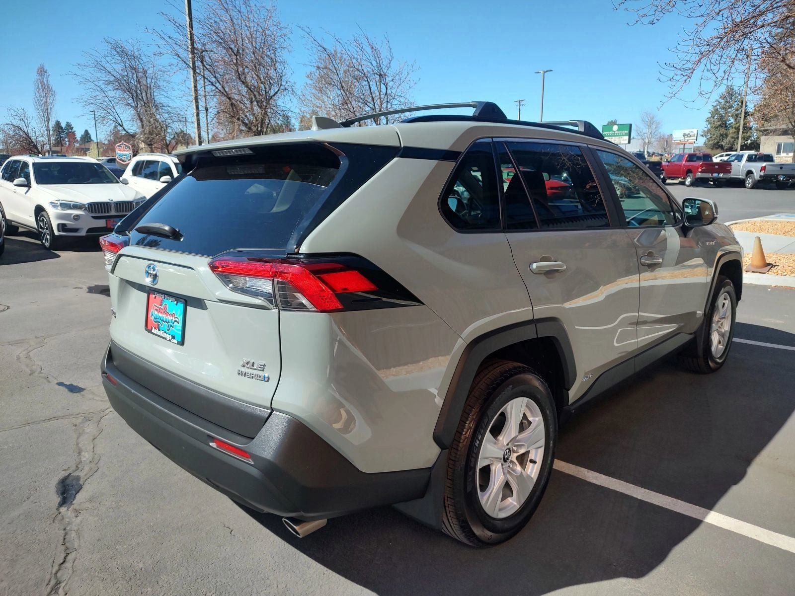 2020 Toyota RAV4 Hybrid XLE