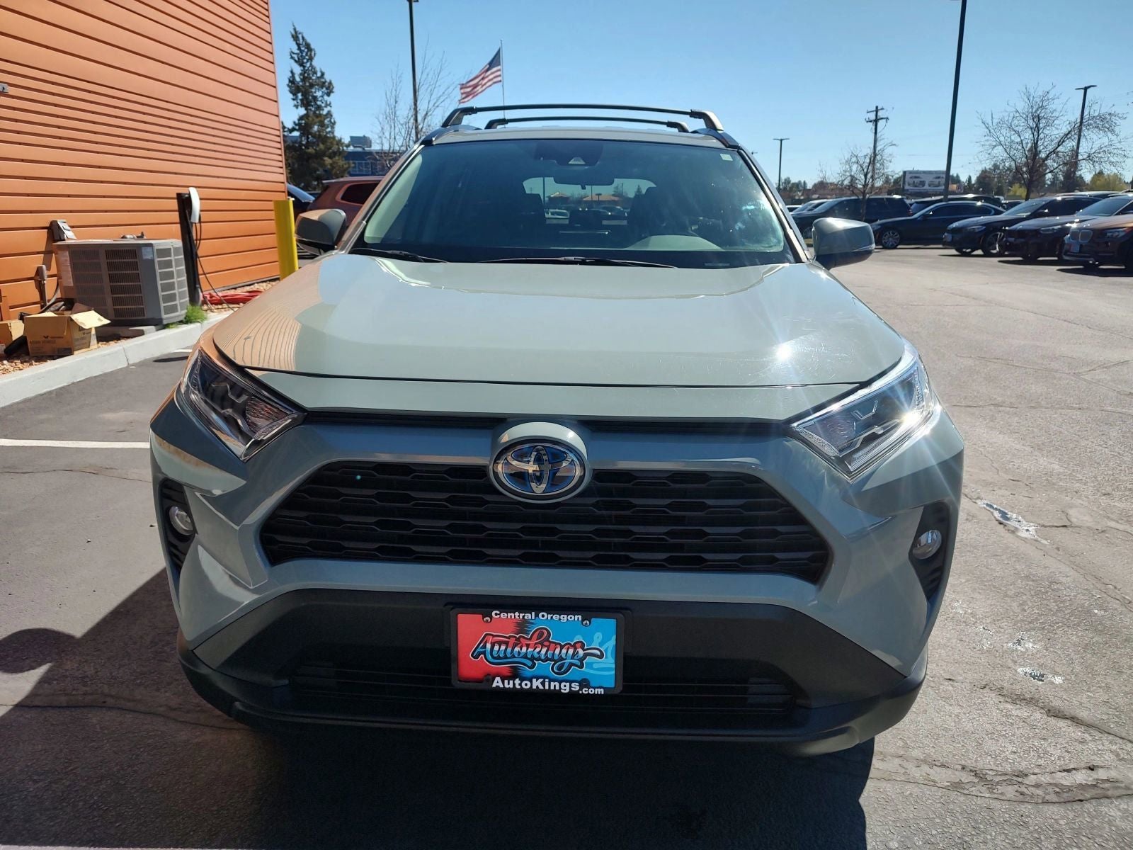 2020 Toyota RAV4 Hybrid XLE