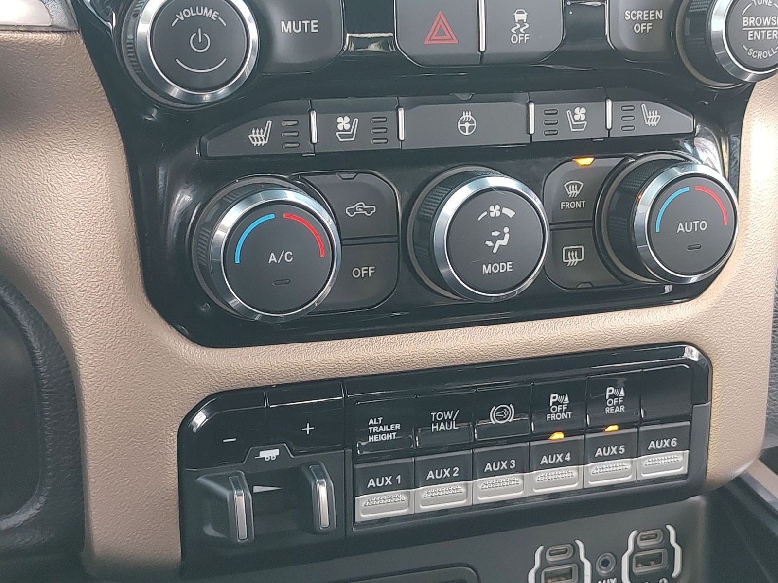 2019 RAM 3500 Laramie