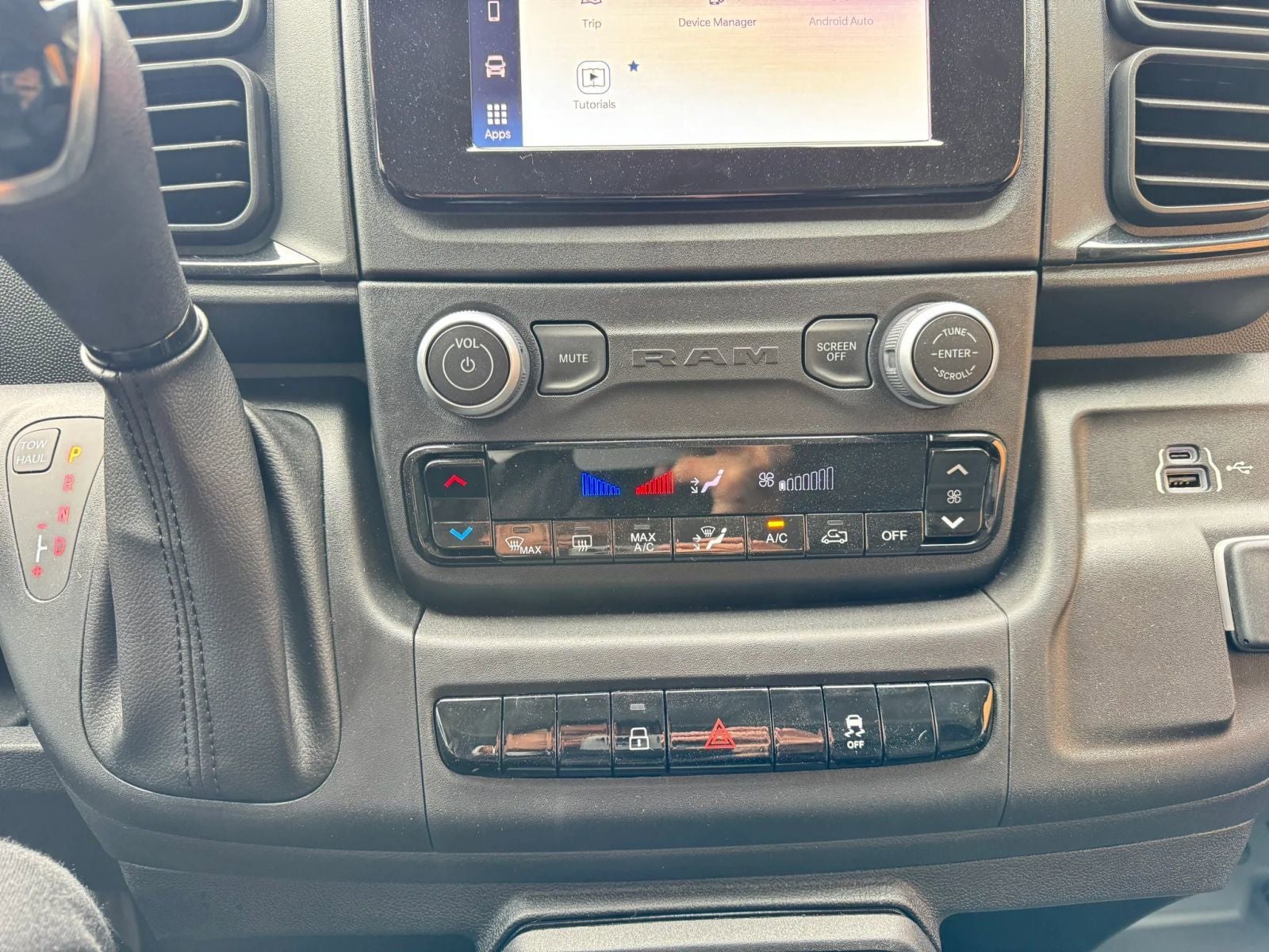 2024 RAM ProMaster 2500 Base