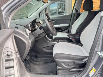 2020 Chevrolet Trax LS Sport Utility 4D