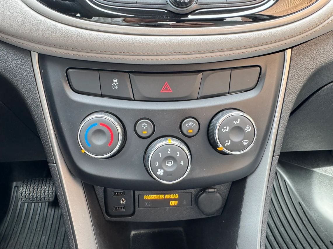 2020 Chevrolet Trax LS Sport Utility 4D