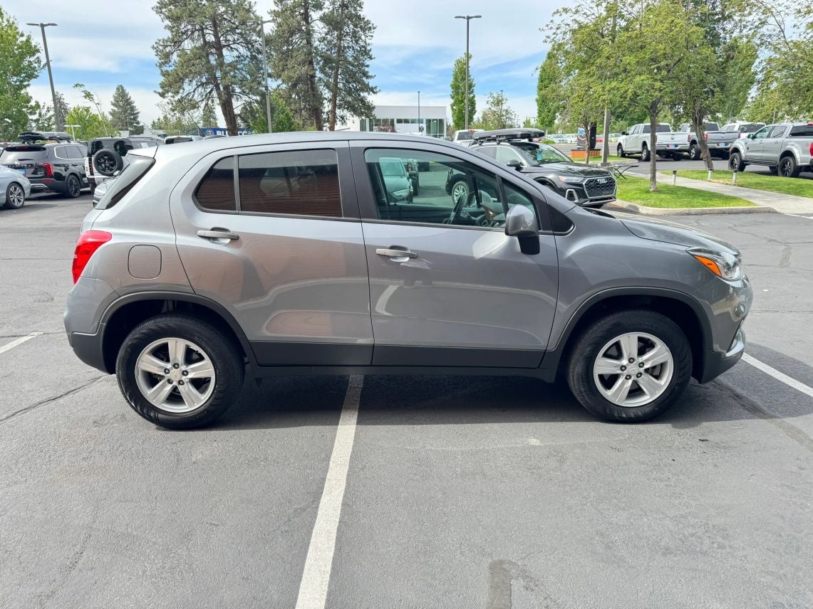 2020 Chevrolet Trax LS Sport Utility 4D