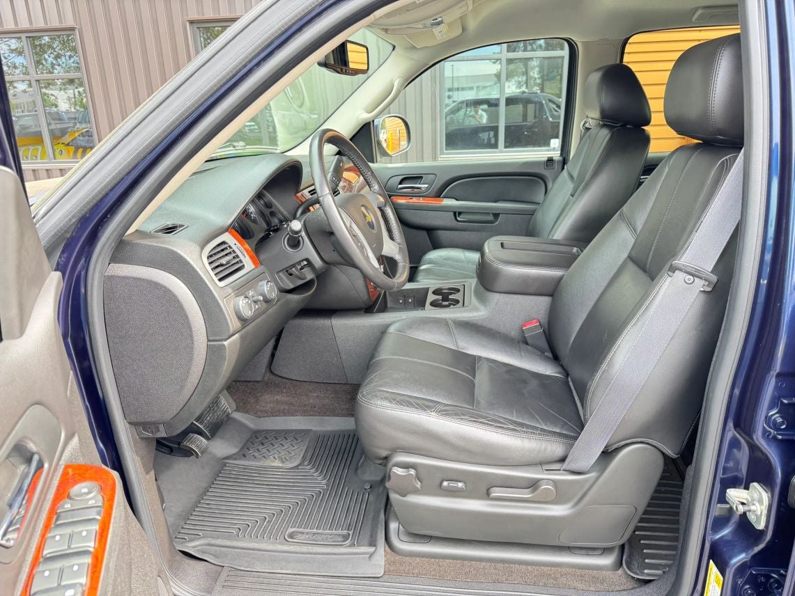 2011 Chevrolet Avalanche LT Sport Utility Pickup 4D 5 1/4 ft