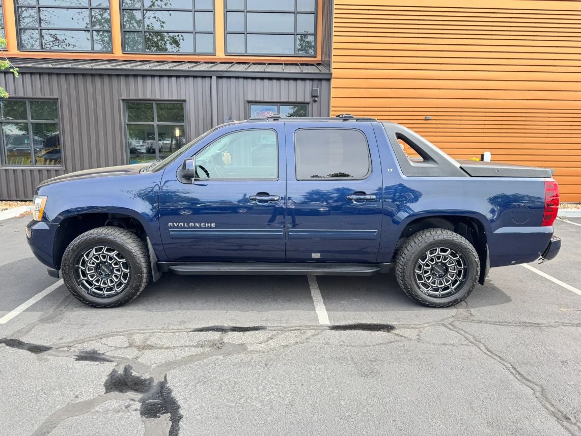 2011 Chevrolet Avalanche LT Sport Utility Pickup 4D 5 1/4 ft