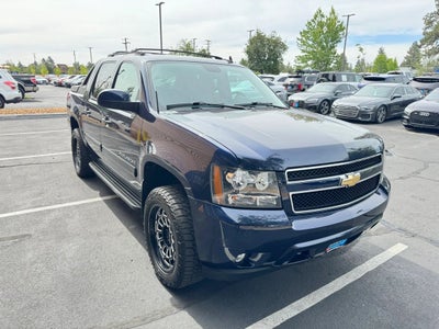 2011 Chevrolet Avalanche LT Sport Utility Pickup 4D 5 1/4 ft