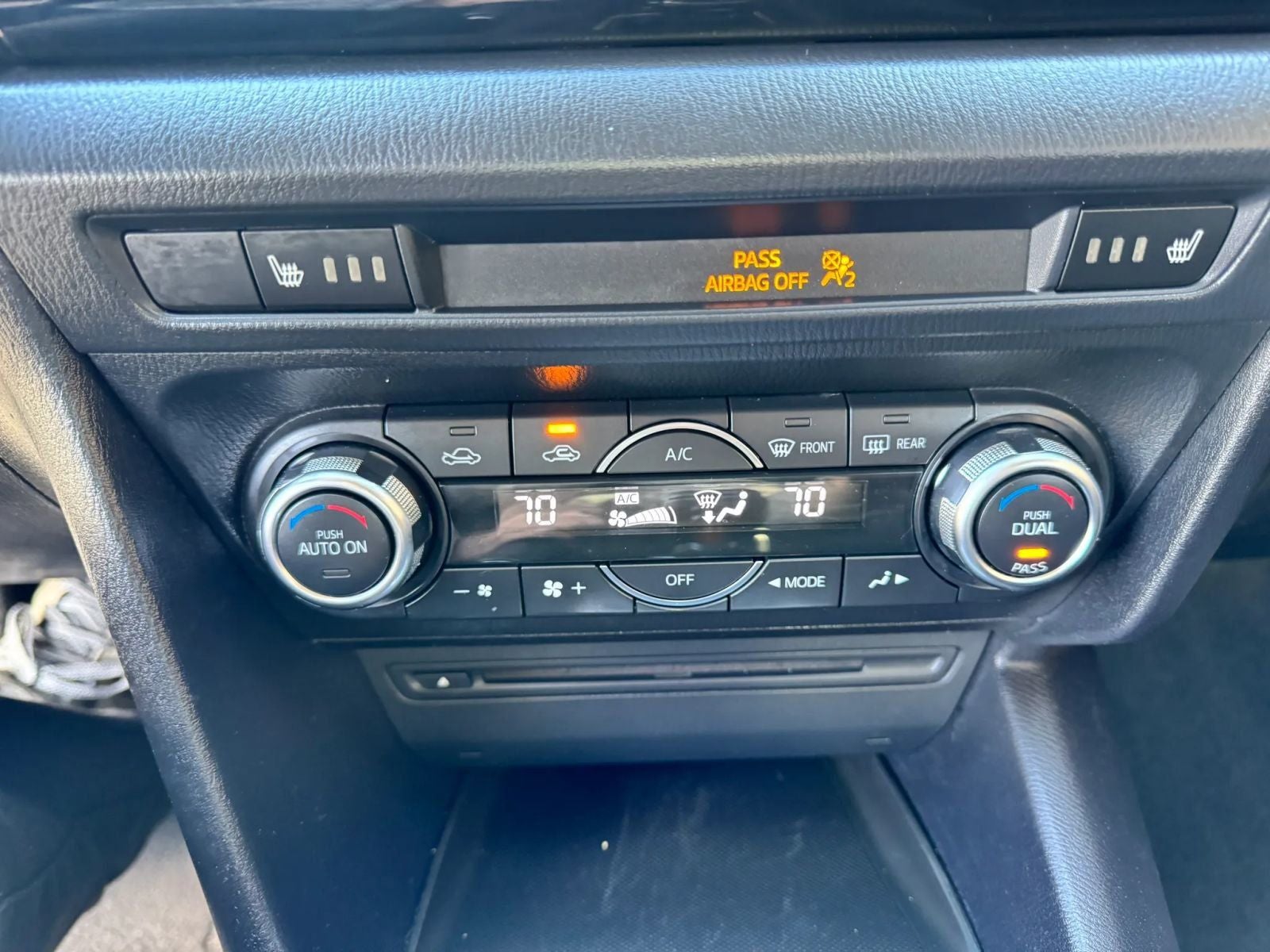 2015 Mazda Mazda3 i Grand Touring