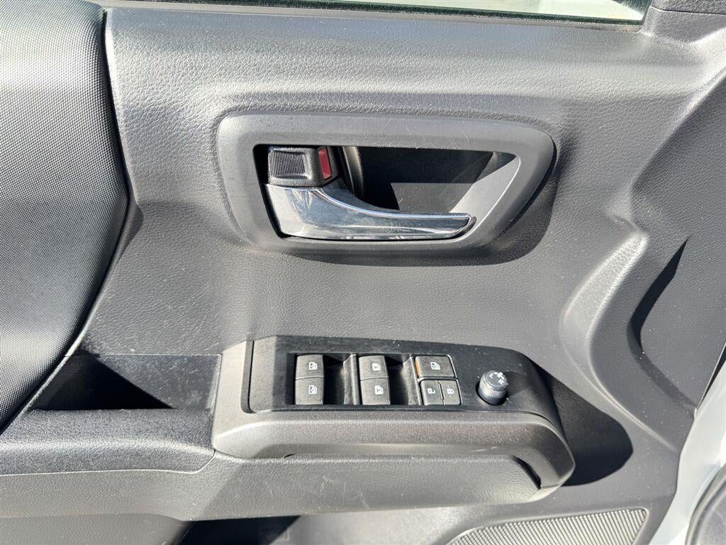 2023 Toyota Tacoma TRD Off-Road