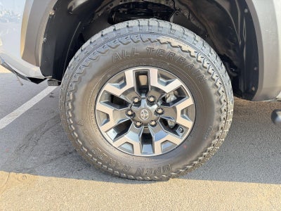 2020 Toyota Tacoma Double Cab TRD Off-Road Pickup 4D 5 ft