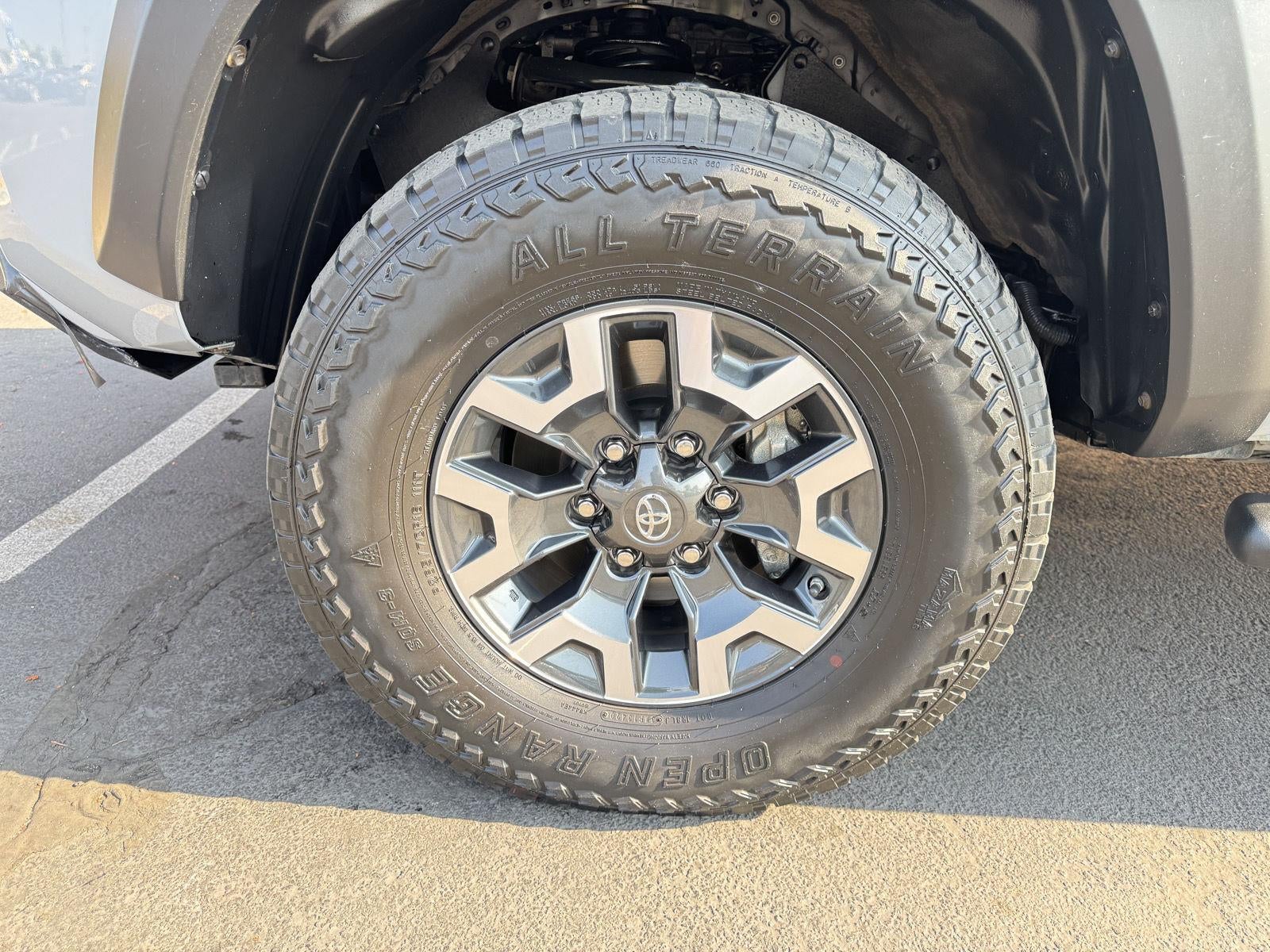 2020 Toyota Tacoma Double Cab TRD Off-Road Pickup 4D 5 ft