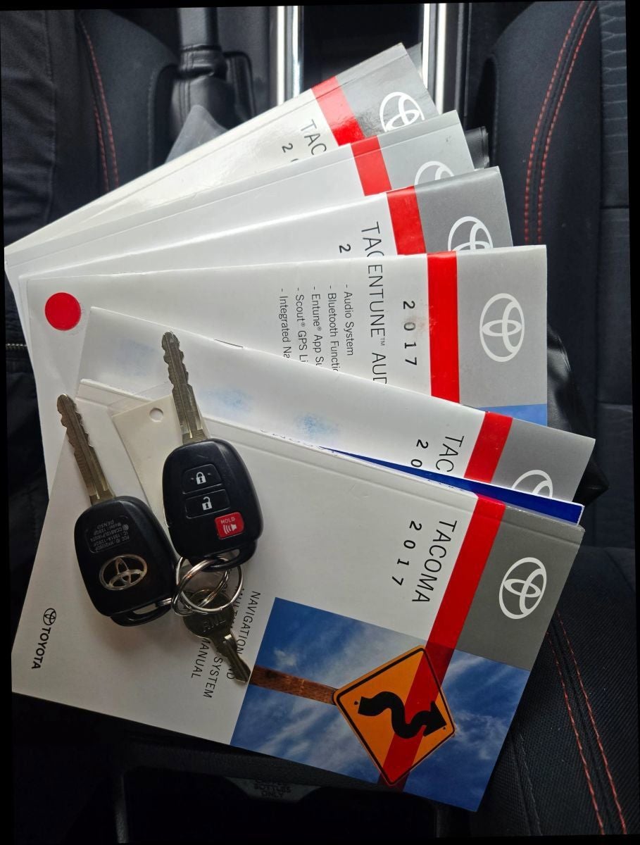 2017 Toyota Tacoma SR5