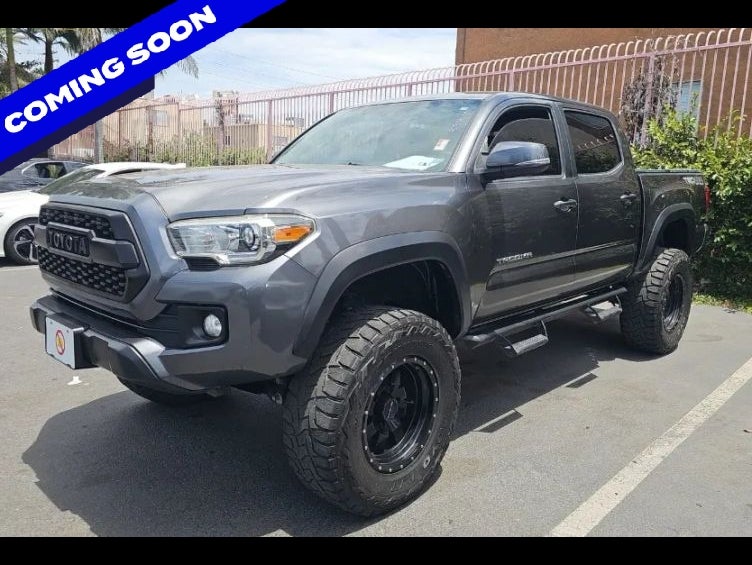 2017 Toyota Tacoma Double Cab TRD Off-Road Pickup 4D 5 ft