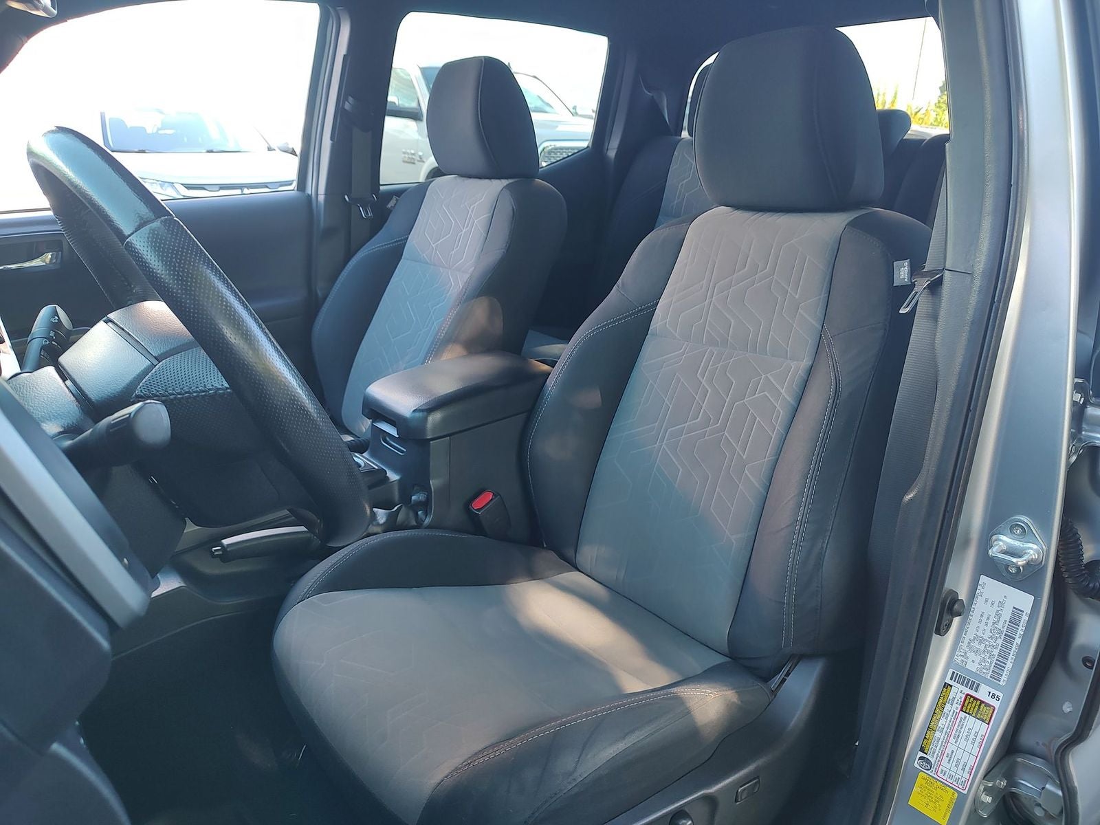 2022 Toyota Tacoma TRD Off-Road V6