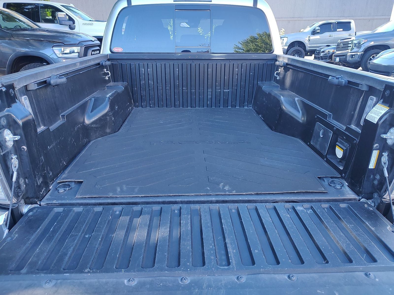 2022 Toyota Tacoma TRD Off-Road V6