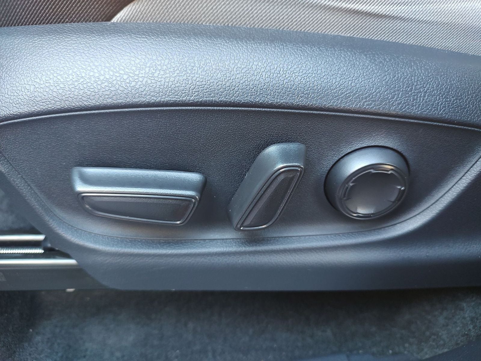 2024 Toyota Tacoma TRD Off-Road Pickup 4D 5 ft