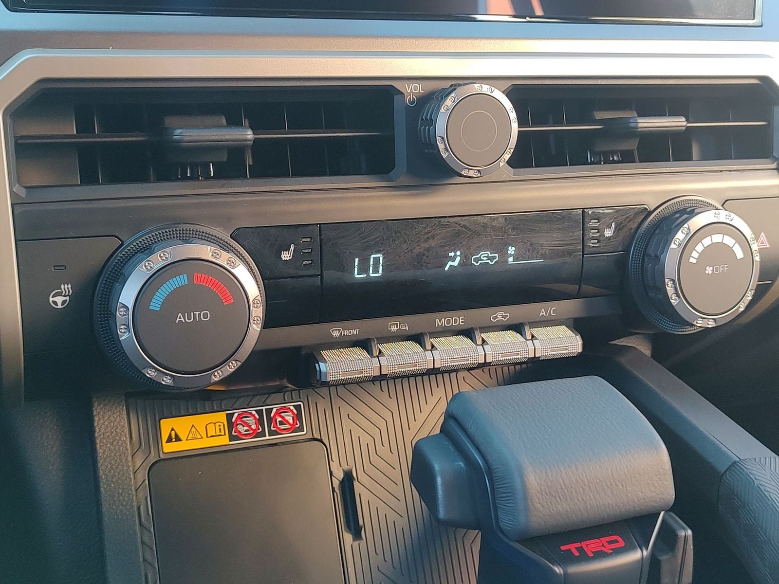 2024 Toyota Tacoma TRD Off-Road Pickup 4D 5 ft