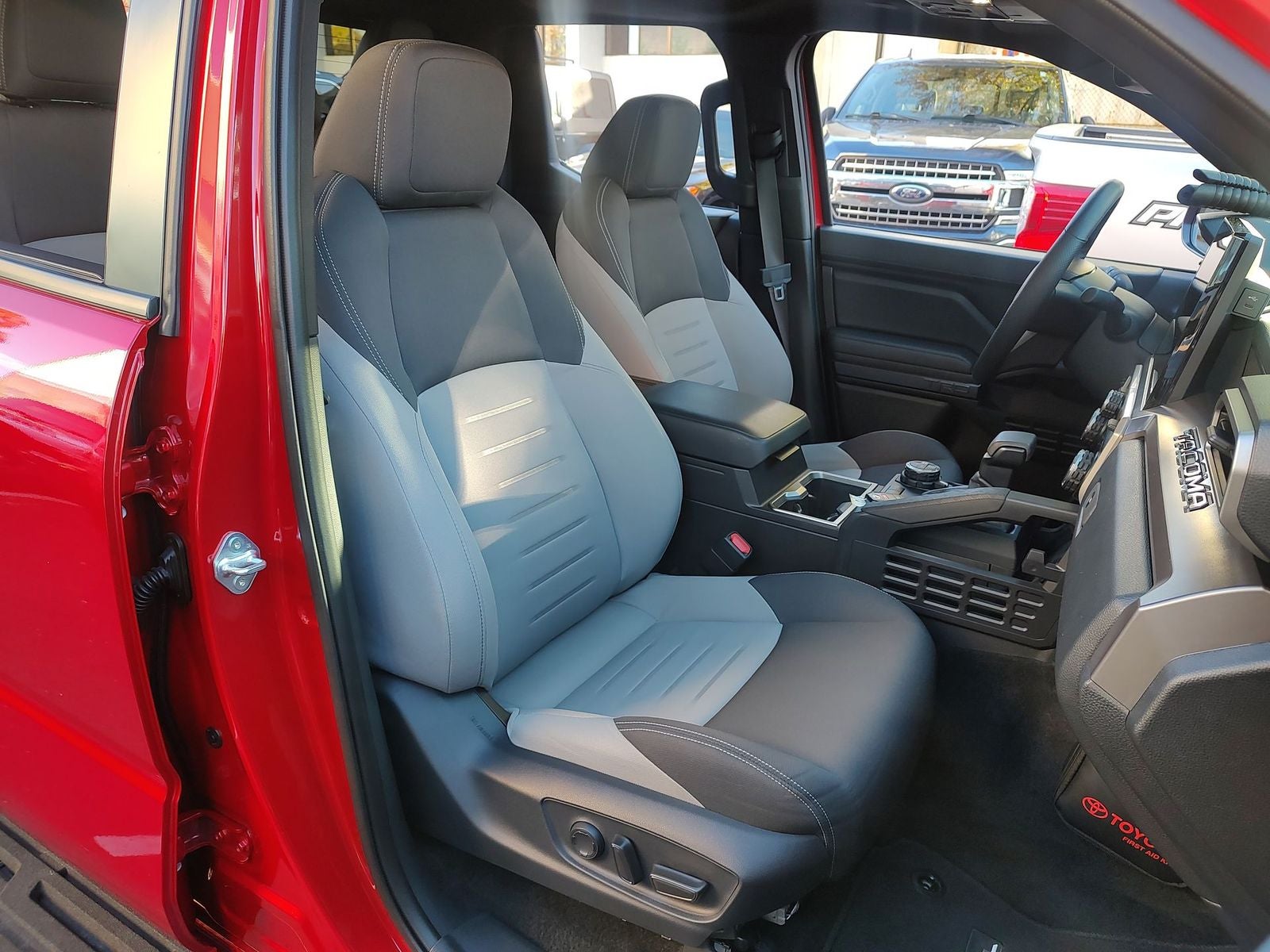 2024 Toyota Tacoma TRD Off-Road Pickup 4D 5 ft