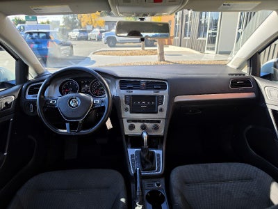 2016 Volkswagen Golf TSI S w/Sunroof