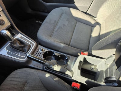 2016 Volkswagen Golf TSI S w/Sunroof