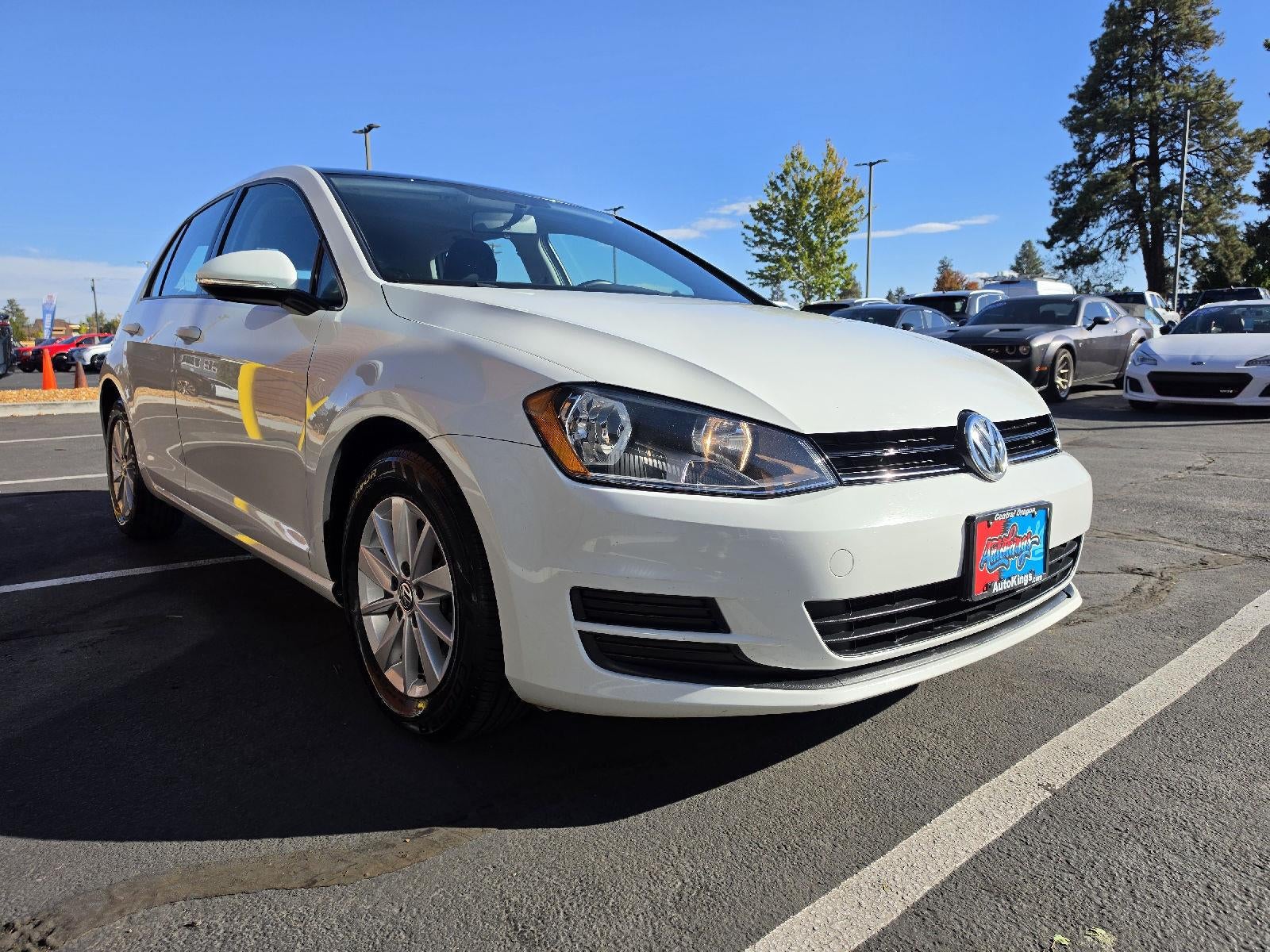 2016 Volkswagen Golf TSI S w/Sunroof
