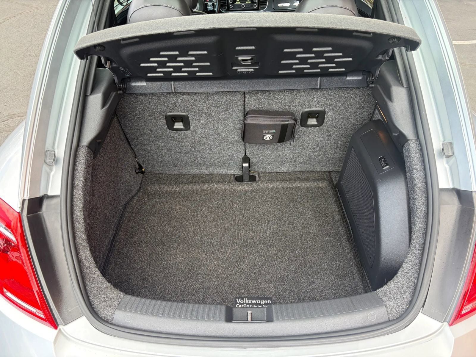 2012 Volkswagen Beetle 2.0 TSi