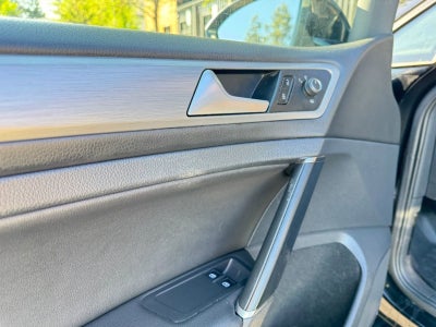 2015 Volkswagen Golf TSI S 2-Door