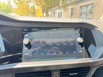 2022 Volkswagen Jetta 1.5T SEL Sedan 4D