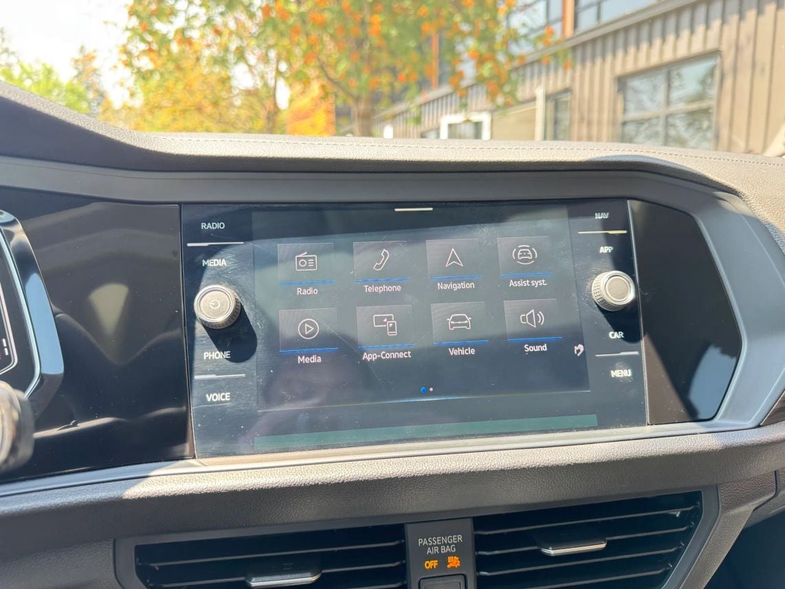 2022 Volkswagen Jetta 1.5T SEL Sedan 4D