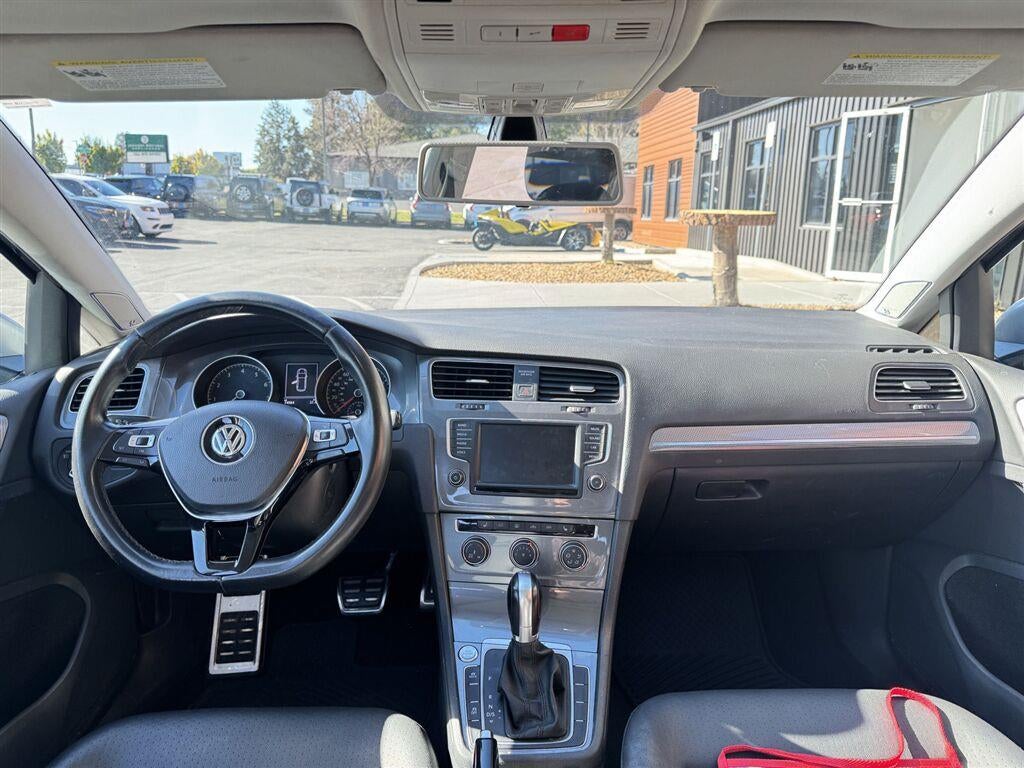 2017 Volkswagen Golf Alltrack SE