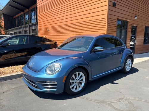 2017 Volkswagen Beetle 1.8T SE Hatchback 2D