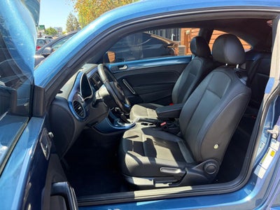 2017 Volkswagen Beetle 1.8T SE Hatchback 2D