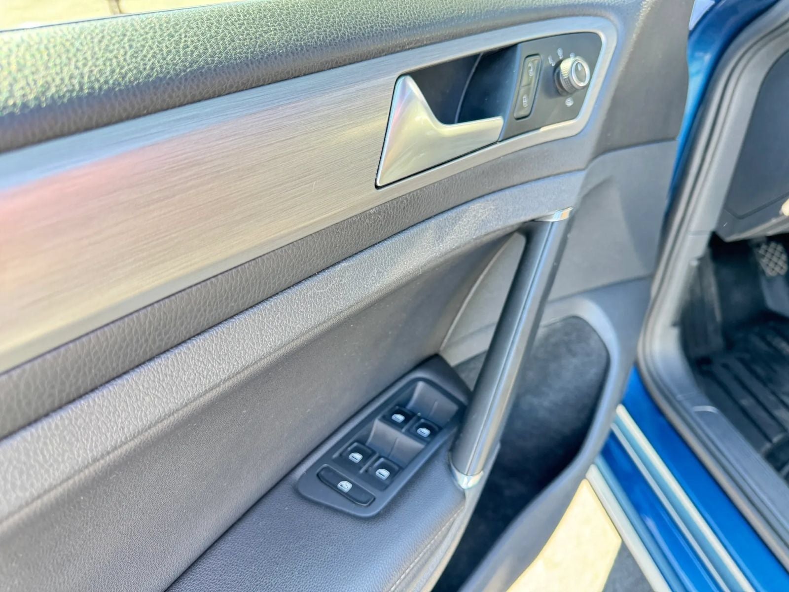 2015 Volkswagen Golf TDI S 4-Door