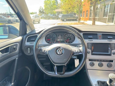 2015 Volkswagen Golf TDI S 4-Door