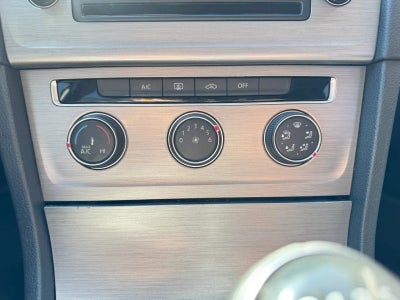 2015 Volkswagen Golf TDI S 4-Door