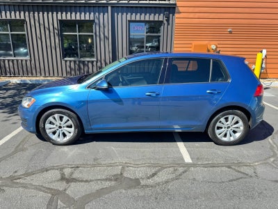 2015 Volkswagen Golf TDI S 4-Door