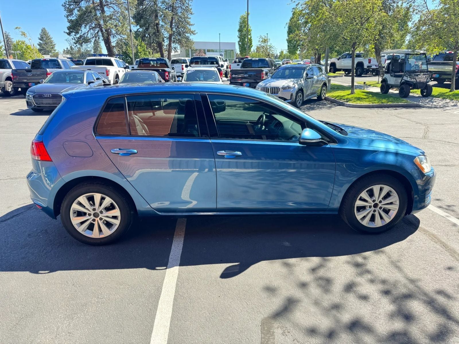 2015 Volkswagen Golf TDI S 4-Door
