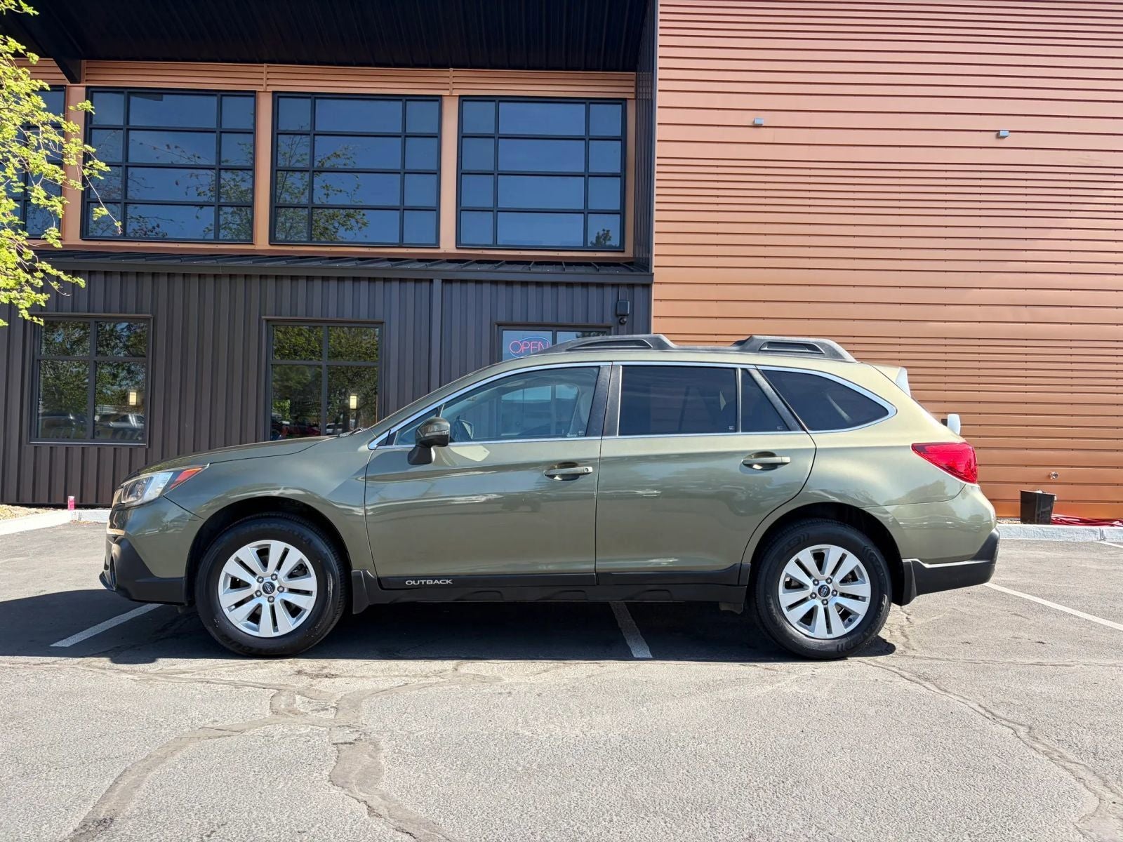 2019 Subaru Outback 2.5i Premium